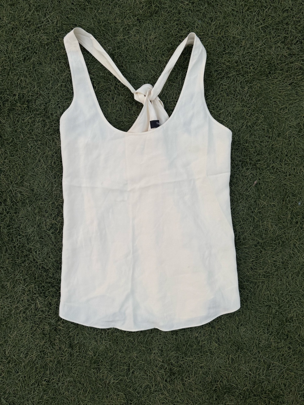 ✨ Theory silky Flowy bow-back tank blouse.
